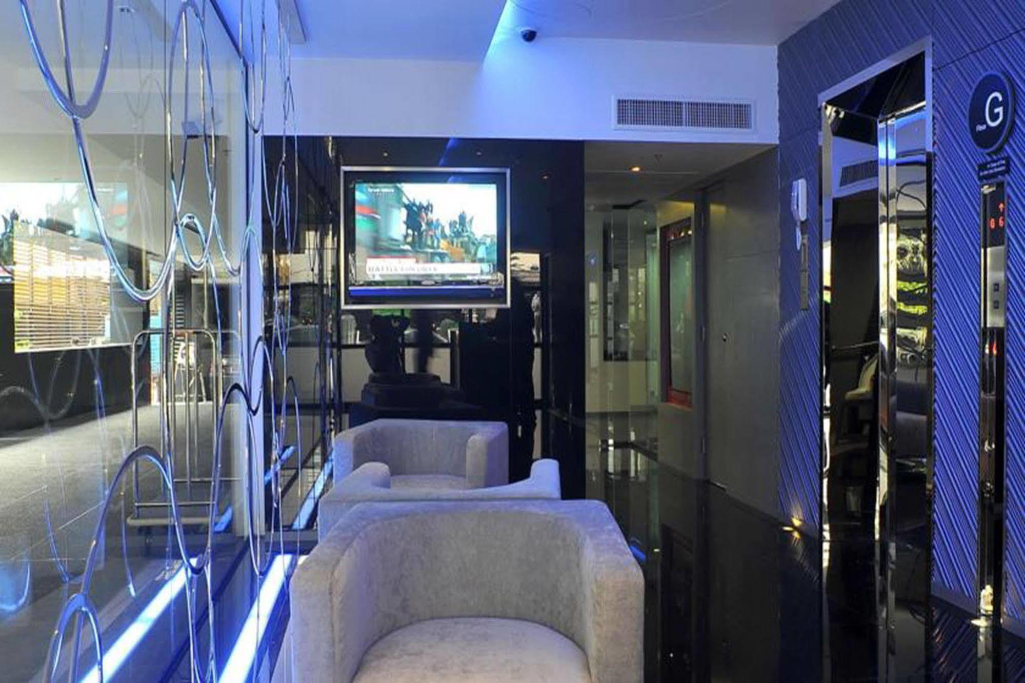 Western @20 Sukhumvit Hotel
